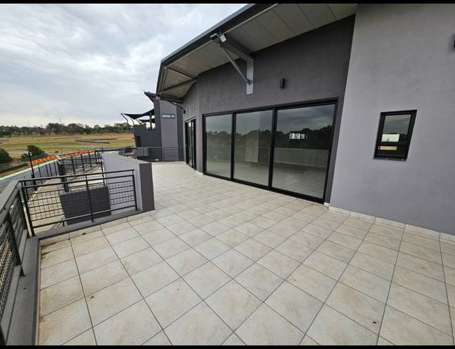 227M² WAREHOUSE FOR SALE IN MOREHILL